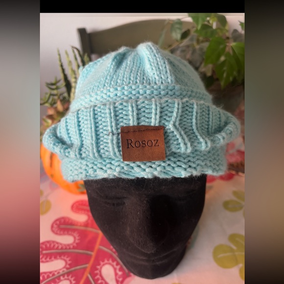 Rosoz ponytail beanie. Turquoise blue. One Size EUC - Picture 7 of 8